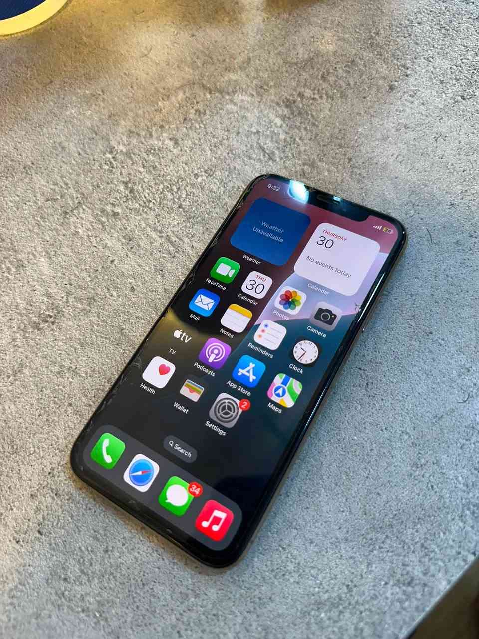 ايفون Xs للبيع جهاز ما مفتوح ع وضع شركه شرط ضمان 
ذاكره : 256 
بطاريه : 78 بلادي 
لون : ذهبي 
كل عيب ما بي الجهاز السعر 190 الف 
اراوس ايفون 7 لو 8 وآخذ فرق
رقم موبايل ***********
