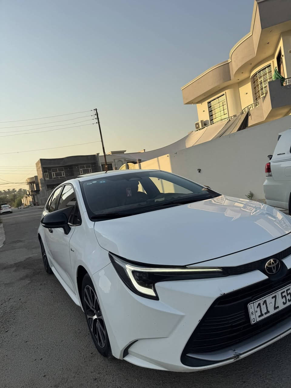 كورلا 2025 هايبرد
الشكل الامريكي s
فول مواصفات ماشية 57 الف
3 انضمة قيادة نضام الهوتو
فتحة سقف / رادارات امامي/ مثبت سرعه / تحديد مسار 
مكفولة كفالة عامة ما عدة الباب الخلفي شخط موضح في الصورة
السعر 150 وبيها مجال
مكاني بغداد المدائن
الرقم ***********
