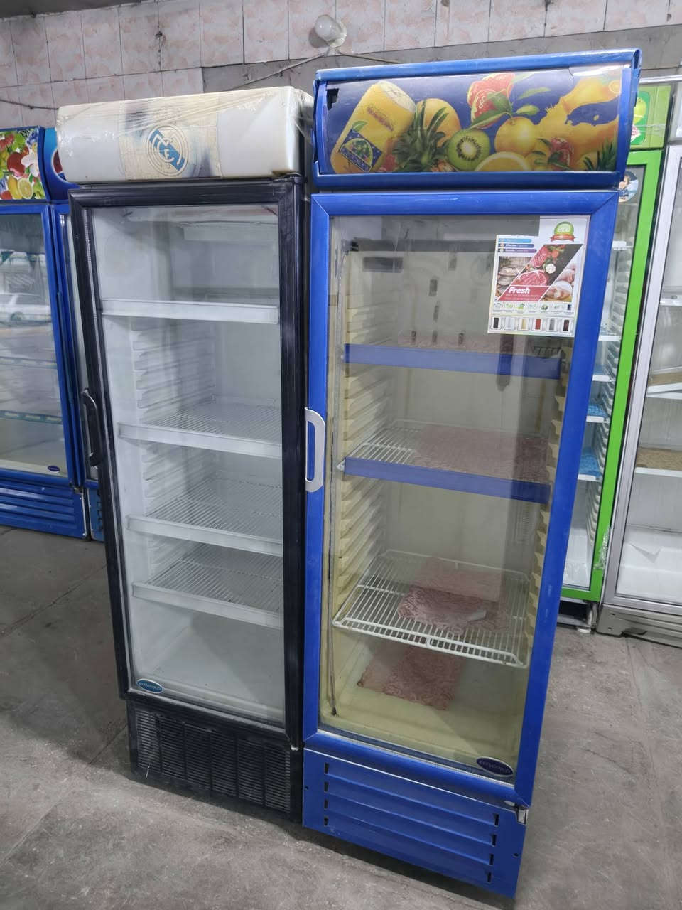 يوجد وجبه جديده من العارضات العموديه والطرحيه ومجمدات وثلاجات بأسعار مناسبه شرط الشغل والتبريد مع نظافه السلعه للاستفسار ع الرقم ***********عنوان ناصرية شارع صلاه الجمعه مقابيل ساحه العمال سابقاً معرض تبارك الرحمن
