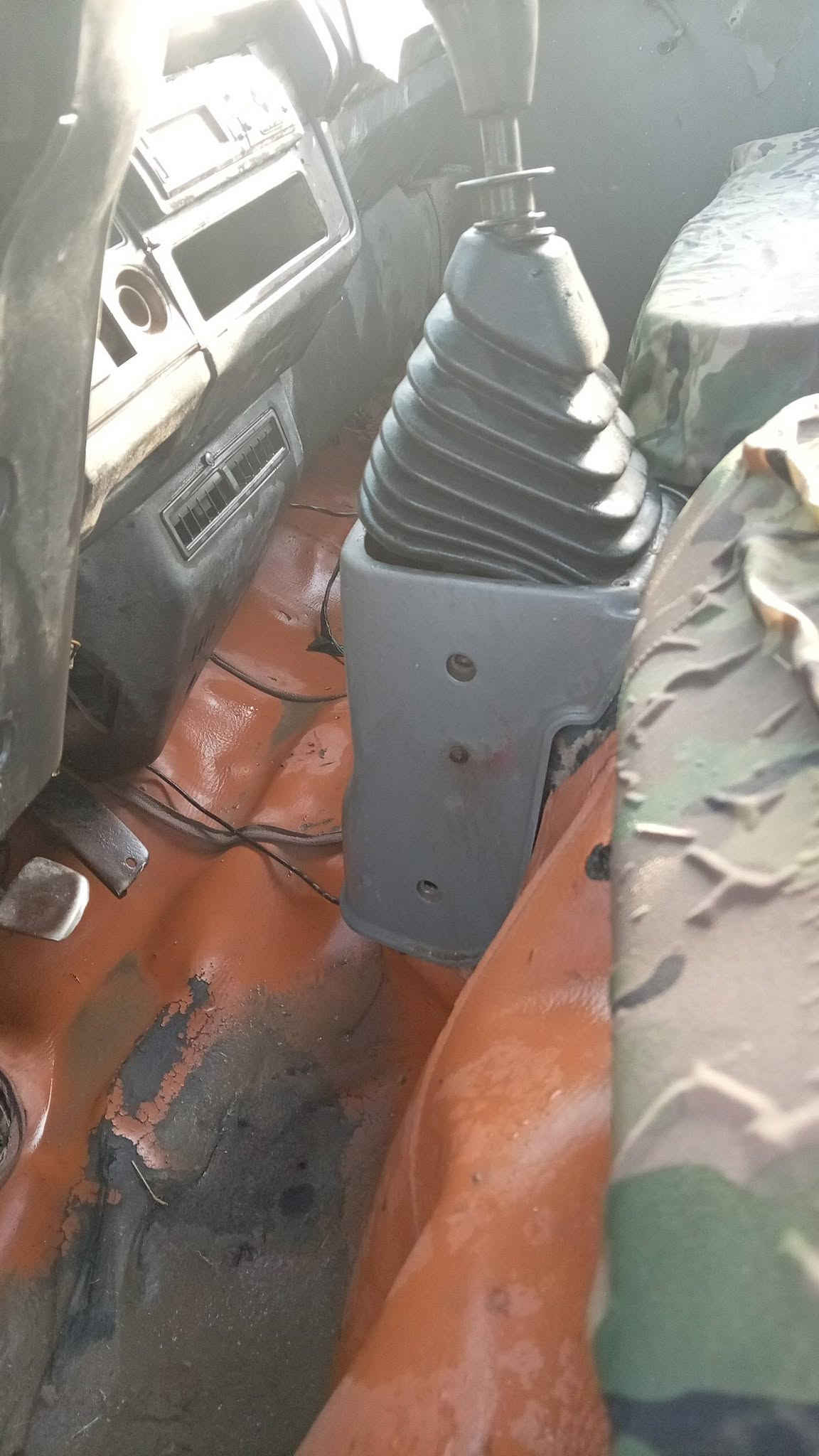 للبيع بتره ٦ جنكال ٩٢ إنكليزي السعر ٤٥ وبيها مجال ***********
