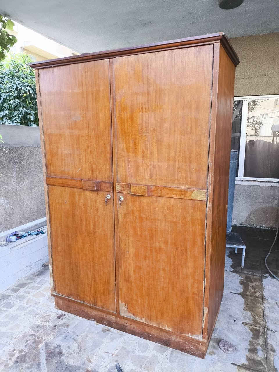 للبيع قنصور بابين
خشب ثقيل صبغ جديد
السعر125 وبي مجال
الشراي على رقم ***********
خابرني وتدلل
