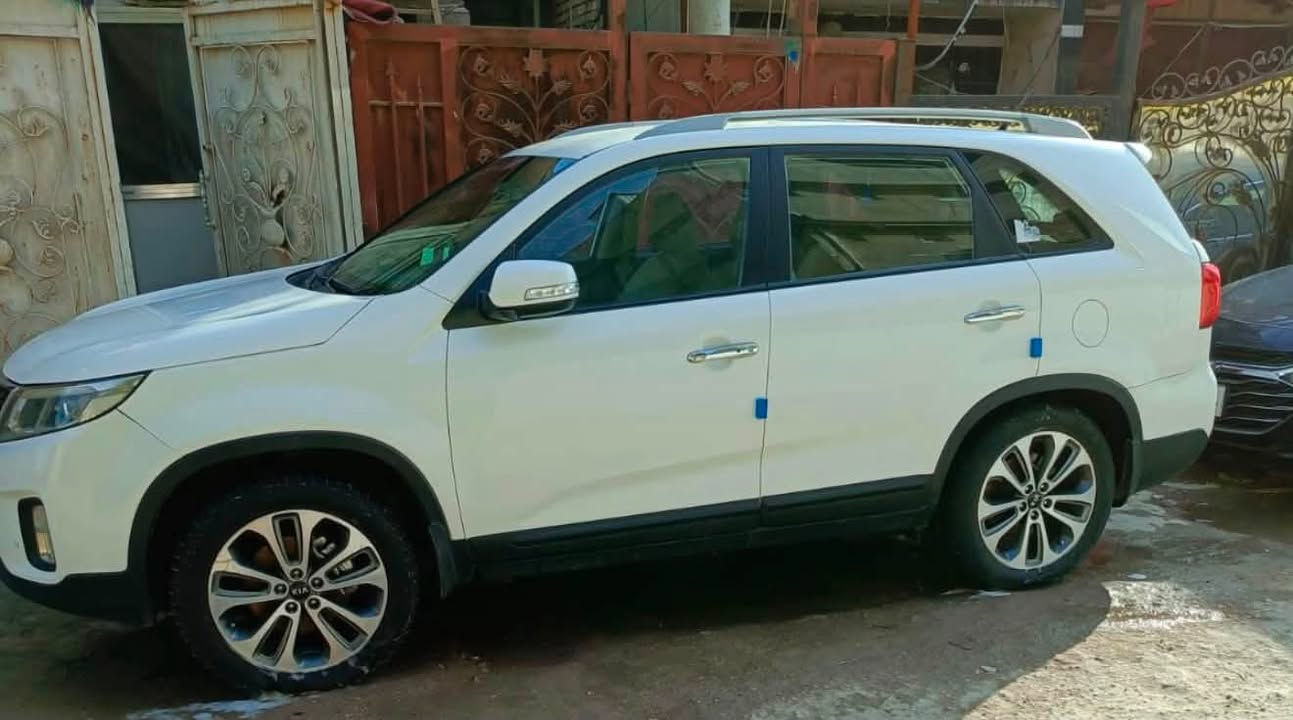 سورنتو موديل ٢٠١٥ شركه العامه ماشيه ١٣٦ الف km صبغ نصف جاملغ أمامي ونصف جاملغ خلفي بنيد بخ بشرط بدون دواخل
السعر ..155.. عنوان سياره بغداد شعب ... بيع فقط
***********
