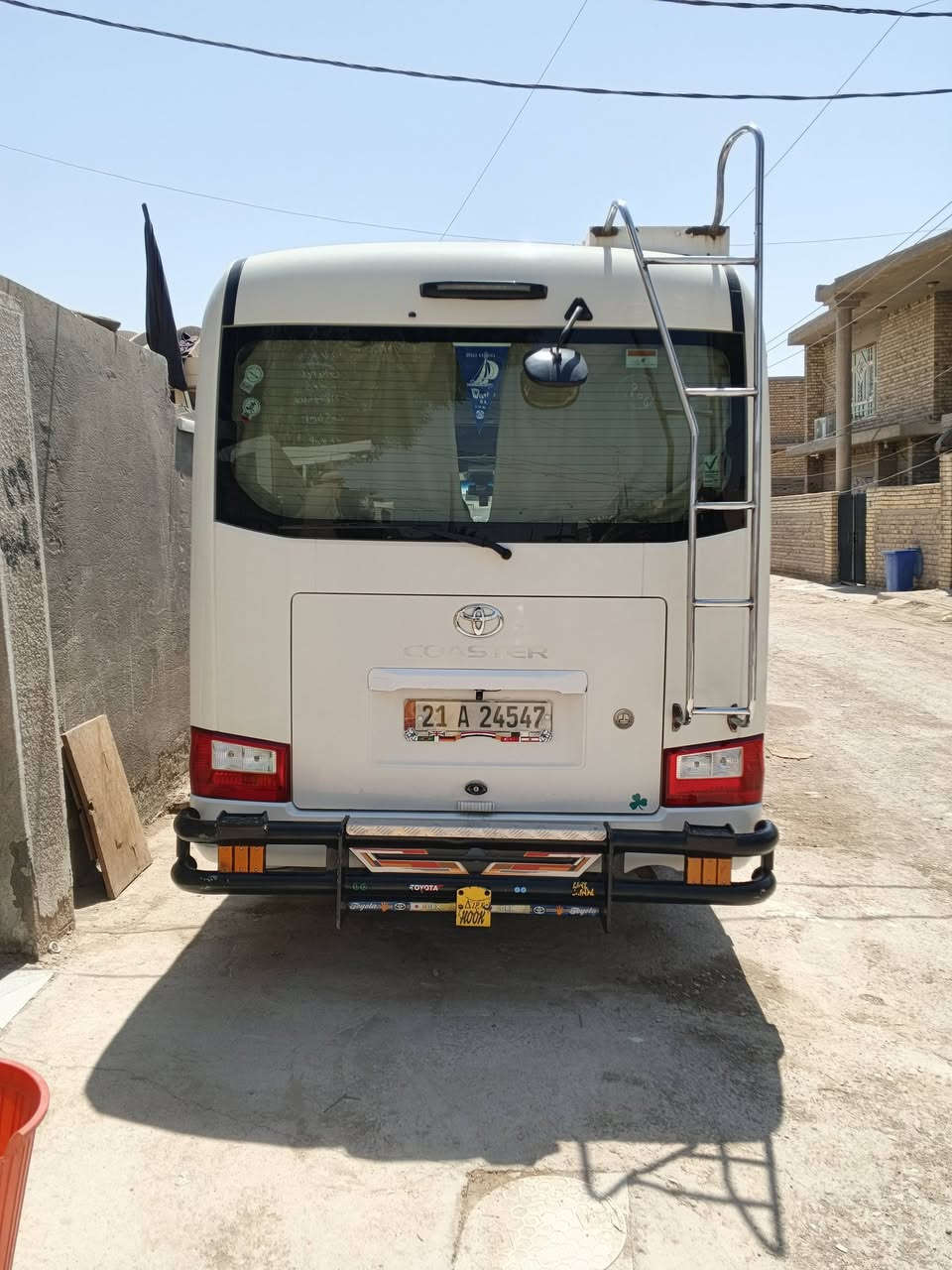 للبيع كوستر مديل 17الاتصال ***********
