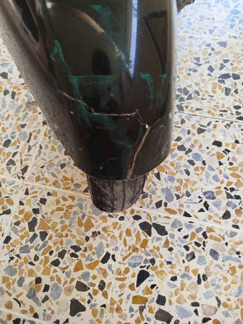 سلام عليكم دراجه بوليس نوزل دراجه مكينتها خير من الله ودراجه مامفتوحه بس بيهة ضربه بجاملغ لمامي دراجه خير من الله دراجه 850 وبيها مجال تواصل***********
