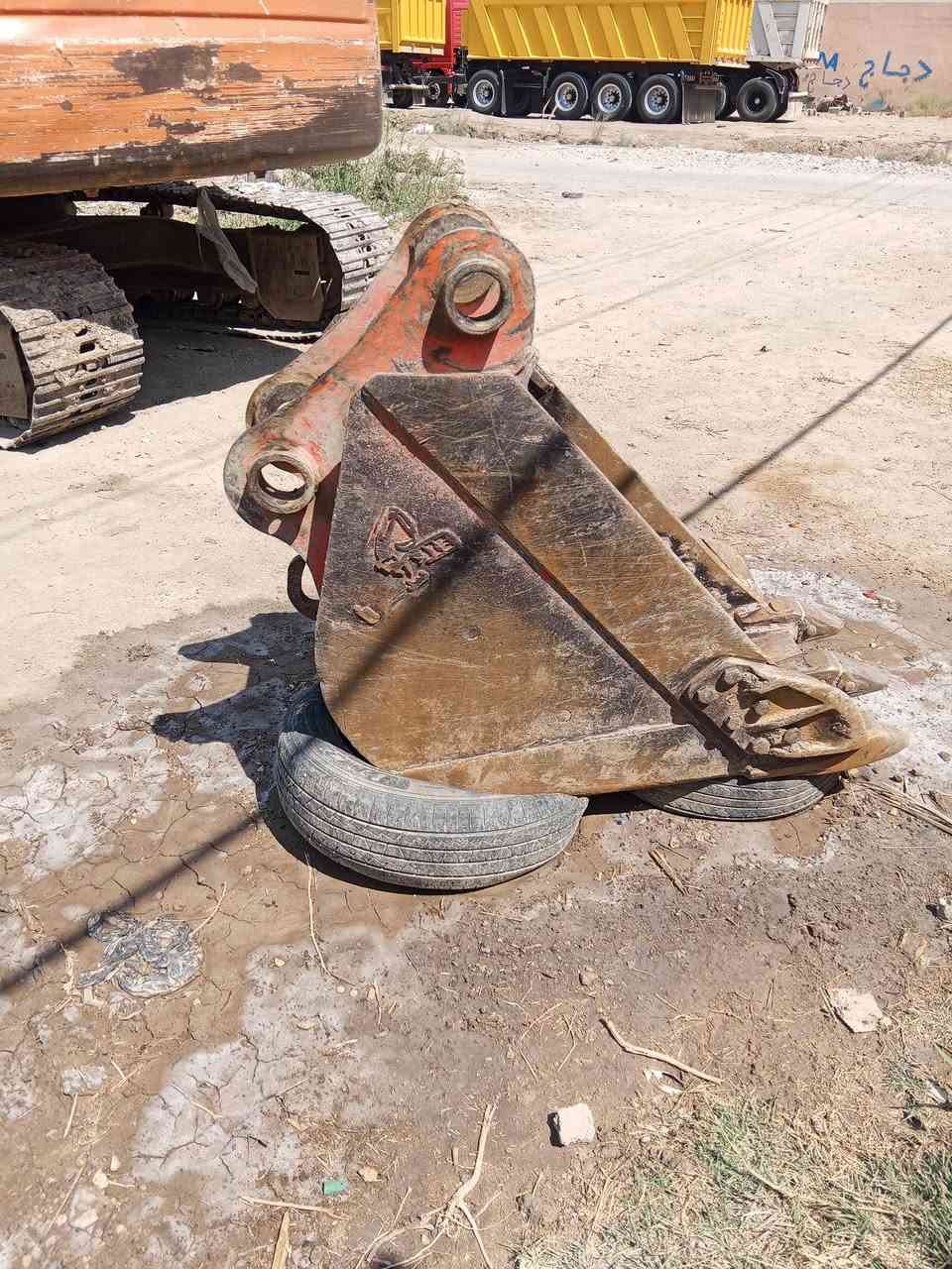 للبيع كيله 60 بلاديه العنوان واسط النعمانيه رقم الهاتف ***********
