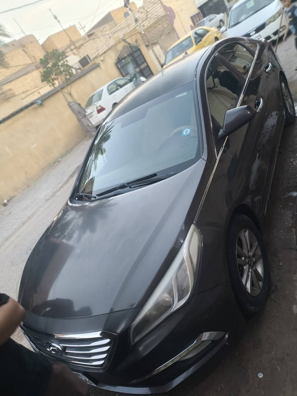 سلام عليكم سوناته مديل 16سياره بيه ت٣ قدع صبغ بدون داخل 
حداديه 80 بل ميه محرك كير جدد  سياره ما عايزه برغي سعر115 وبيه مجال مكان نجف كوفه مروس ترهم  حسب لقناعه ***********
