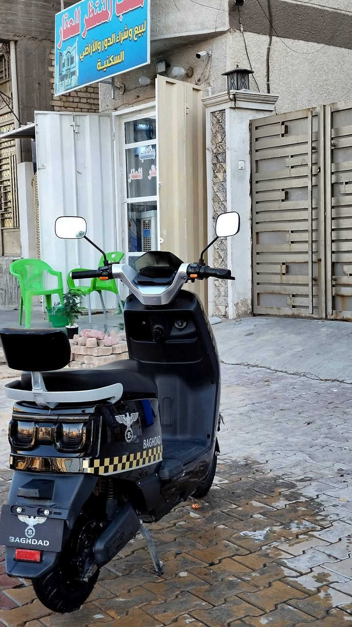 سلام عليكم دراجه شحن نوع بوليس دراجه فول مواصفات حساسات 6 باتري دراجه نضيفه مابيها اي عيب للاستسفار ع رقم ***********
