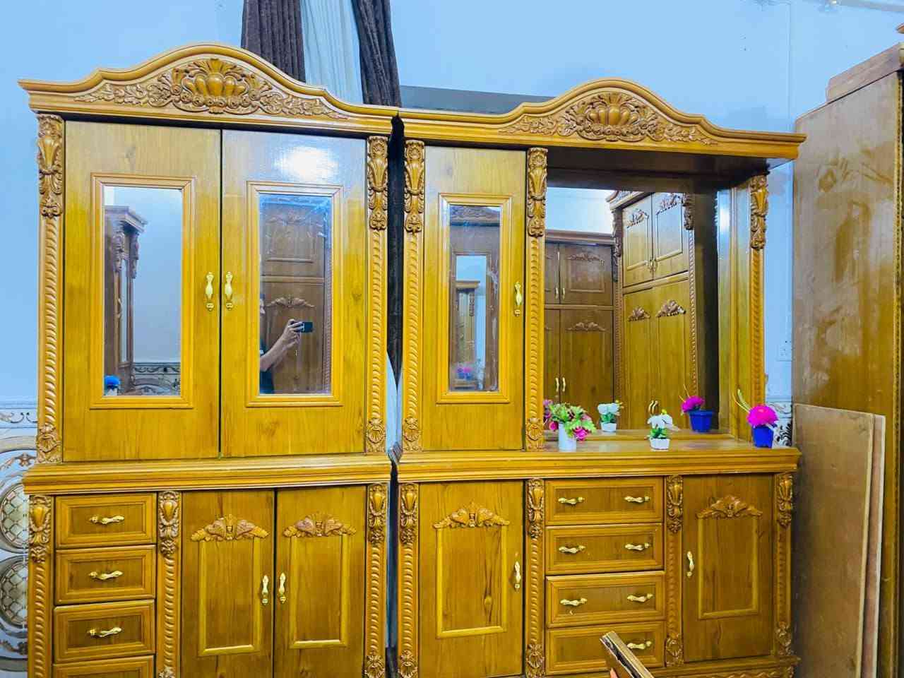 غرفه ملكي طحاطه سعر مليون1800وبيها مجال المكان الرمانه البوعبيد تواصل على رقم***********
