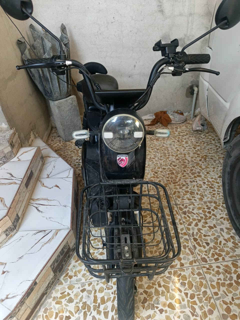 السلام عليكم دراجه شحن اريان حجم 14 للبيع السعر 150 تريده اتصل عل رقم *********** تحياتي للجميع
