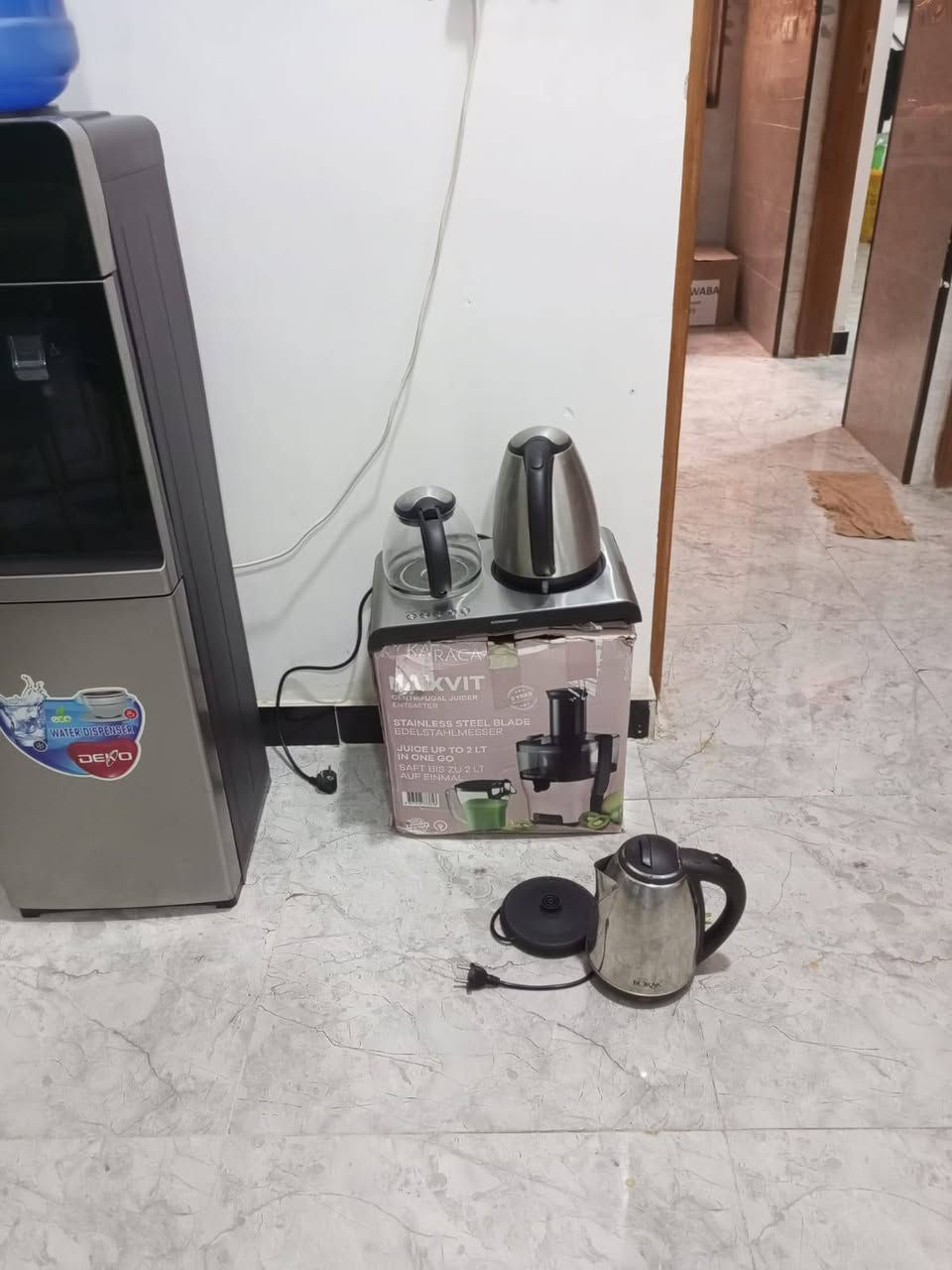 اغراض للبيع بسعر مناسب للاستفسار تواصل خاص اواتصال برثم ***********
ميز وكراسي نظيف جدا استعمال قليل وخلاط وزوالي وسبلت طنين ونص عدد ٢
مكان غزاليه شارع الصديق
