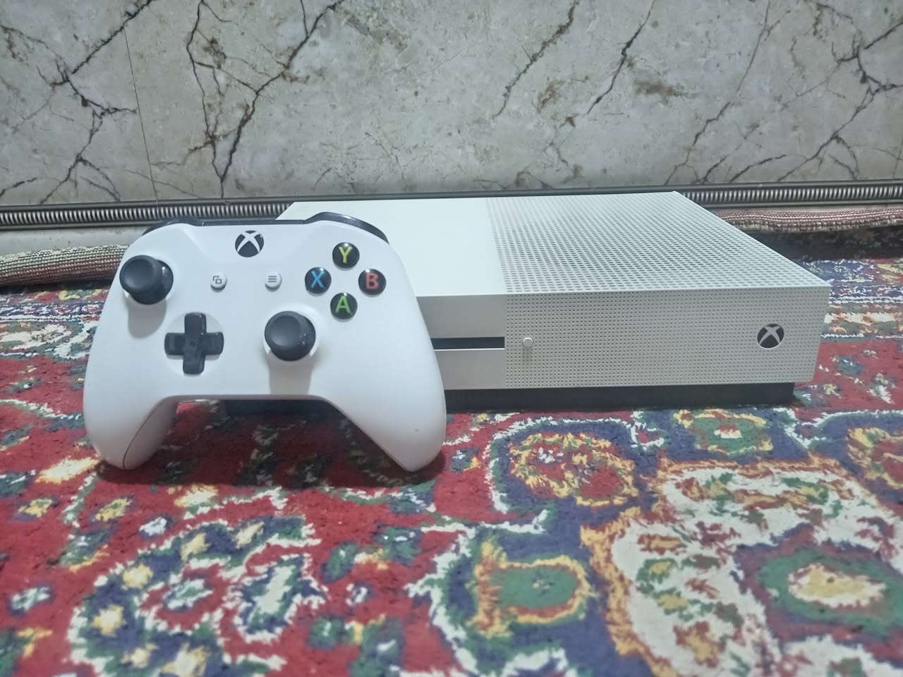 جهاز اكس بوكس ون اس للبيع
الجهاز نظيف

ملحقات كامل

جوستيك واحد اصليه

ذاكره 512GB

السعر 170لان الجهاز استعمال قليل وما مصلح ابد

مكاني ناصريه منطقه الفداء شارع المدارس

توصيل مامتوفر وحك الجيه 165الف

للاستفسار هاذه رقمي عله واتس *********** الي يريد يشتري
