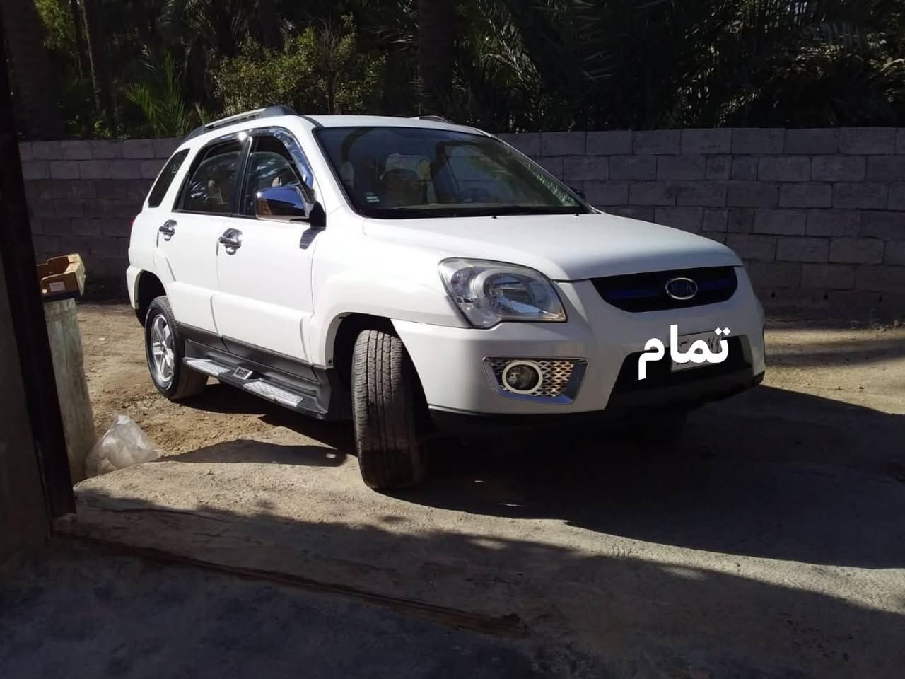 السلام عليكم سبورتج للبيع 2010
بيهة صبغ بلجنطة جوة الرقم حك اشبر 
والباب الراكب الامامي بي.  صبغ فوك التريشة 
الباقي مكفول السيارة خير من الله صدر تخم تاير 
باتري السيارة خير من الله كل نقص مابيهة تجي وتشوف
بعينك 
ترايهة مال زيرو 
السعر 120 
وبيهة مجال
بسمي مجدد سنوية 
***********

نص مكتوب في الصور:
- تمام