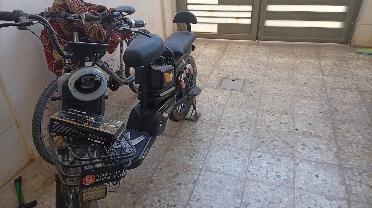 سلأم عليكم ماطور شحن جديد البيع يرادله بطارية فقط باقي شغال سعر 60وبي مجال ما متوجد على فيسبوك رقم هاتف ***********
