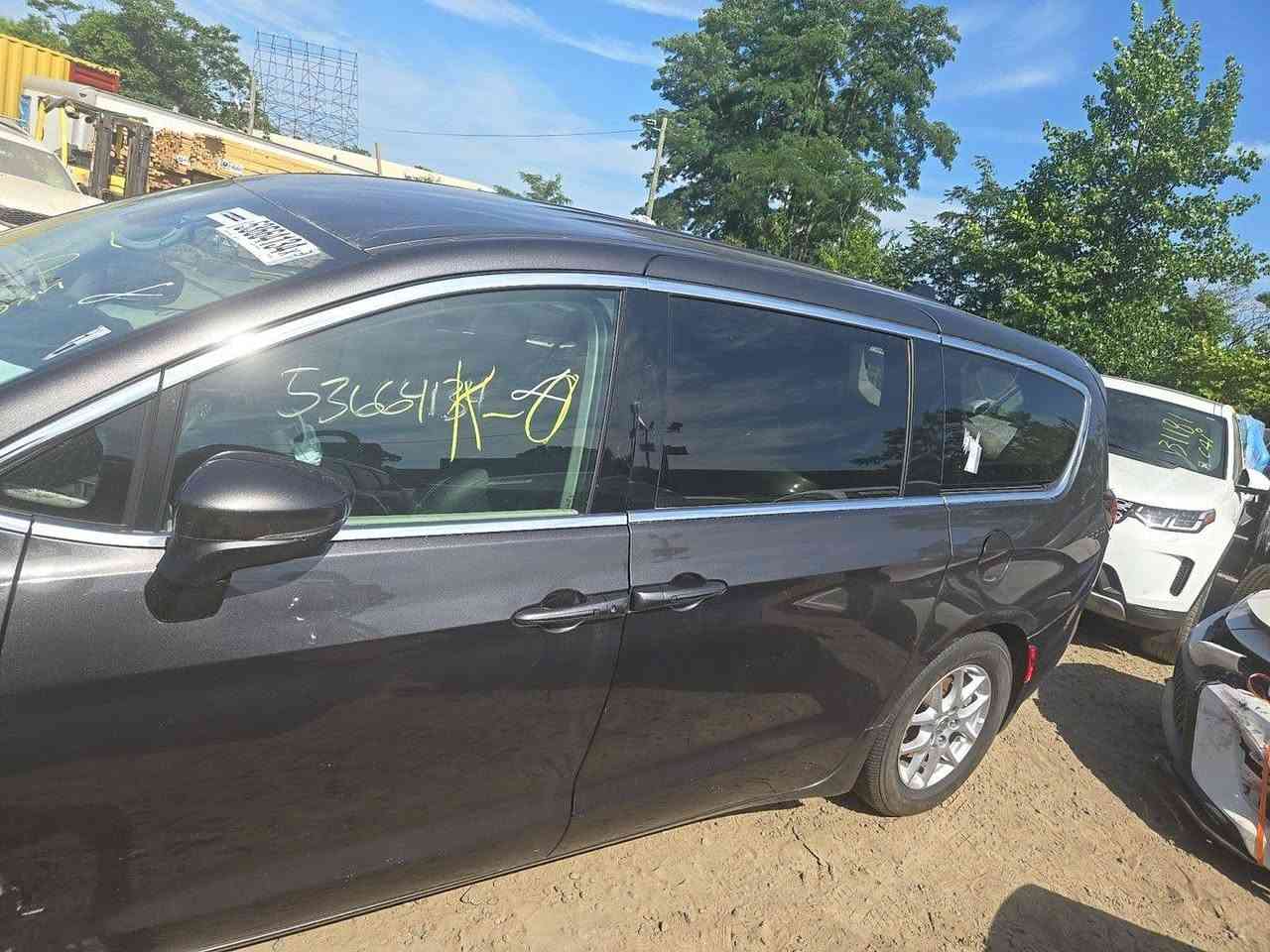 السلام عليكم ورحمه
لبيع سياره باسفيكا موديل 
23بيع مستعجل 170قفل
***********
