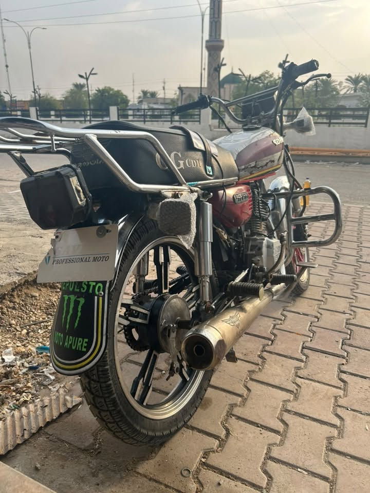 سيفان • موديل ٢١ • يدخن