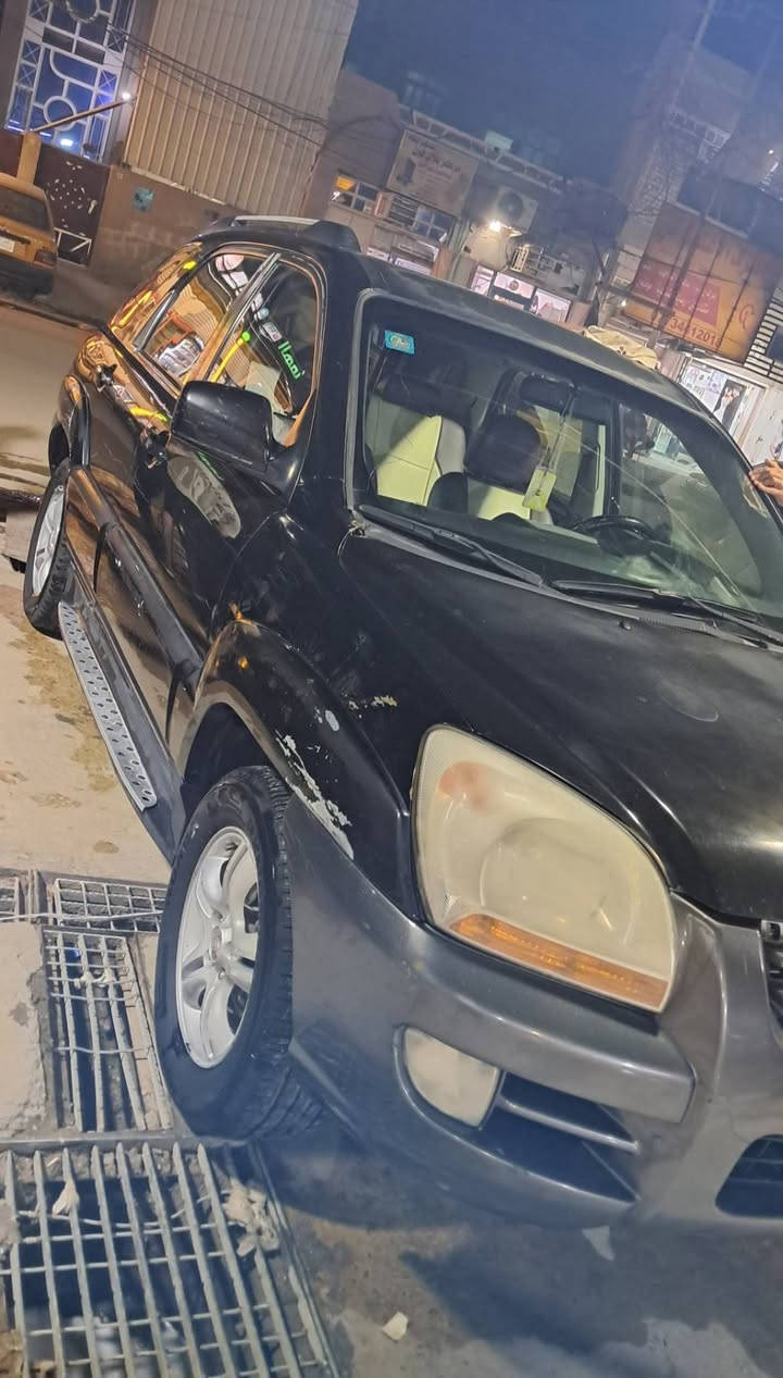 السلام عليكم
سبورتج 2006 .. مكينة 6 سلندر 2700 
كير محرك تبريد صدر جاهزه رقم بغداد ألماني 
السعر ٧٠ وبيها مجال بسيط .. مكانها بغداد 
رقم ***********
