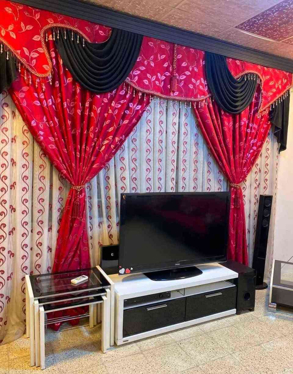 مكلف بالنشر التواصل عالرقم 
طخم قنفات ماركة بيلونا نظيف جدا من مول  العالمية 10نفرات ما بيه عيب 🌹🌹🌹
السعر، 500الف وبيه مجال 🔥🔥🔥

سيت طبلات مع ميز تلفزيون ماركة بيلونا نظيفة جدا السعر، 250وبيهم مجال 🔥🔥🔥
التواصل عالرقم حي التعليم الاولى 🌿🌿🌿
***********🌹🌹🌹🌹🌹 موصل, نينوى
