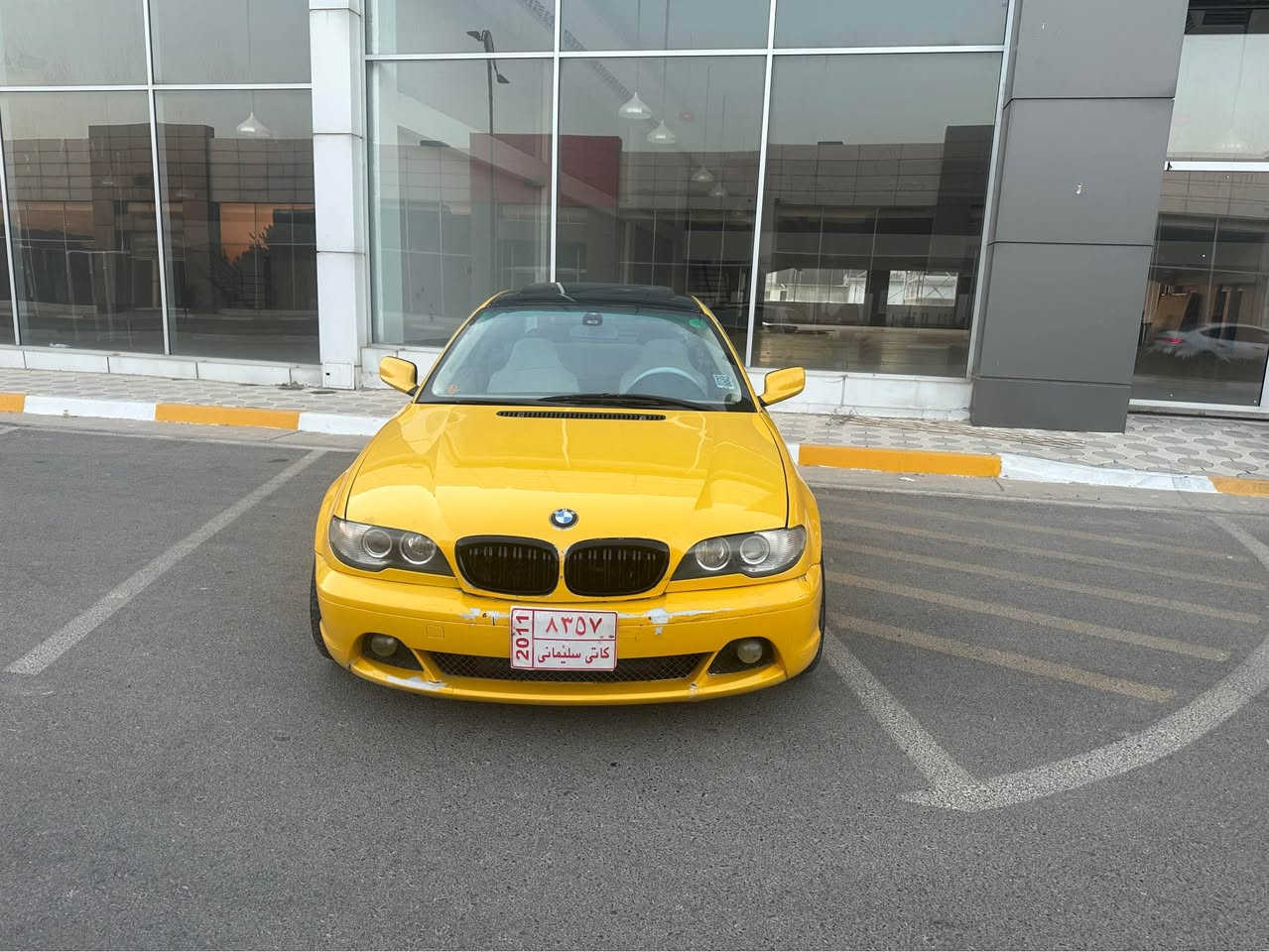سەرەتا بەناوی خوای گەورە                 بی ئێم سةقةر     BMW
موديل ٢٠٠٦ 
سپورت و دوو دەرگا 
پةردة 
سلايد 
كوشن جلد 
ناو زةرد 
سوكان ڤوليوم 
جام كارةبا 
فورميكا 
٣گير 
توماتيك 
عادي 
سپورت 
تةحدید سورعة 
تةبريد لەسەر سیوچ  
لايت ئوتو وزينون 
مةكينةي ٥٢٨  
مەنەفێستی اسڵی و 
کۆدی بۆکراوە و 
بارکۆدی وەرگرتوە 
گيرو مةكينةي مةزبوتة 
سعری ۳٦ گەڵاو کەمێک مجال
بۆ پەیوەندی   *********** السليمانية, العراق
