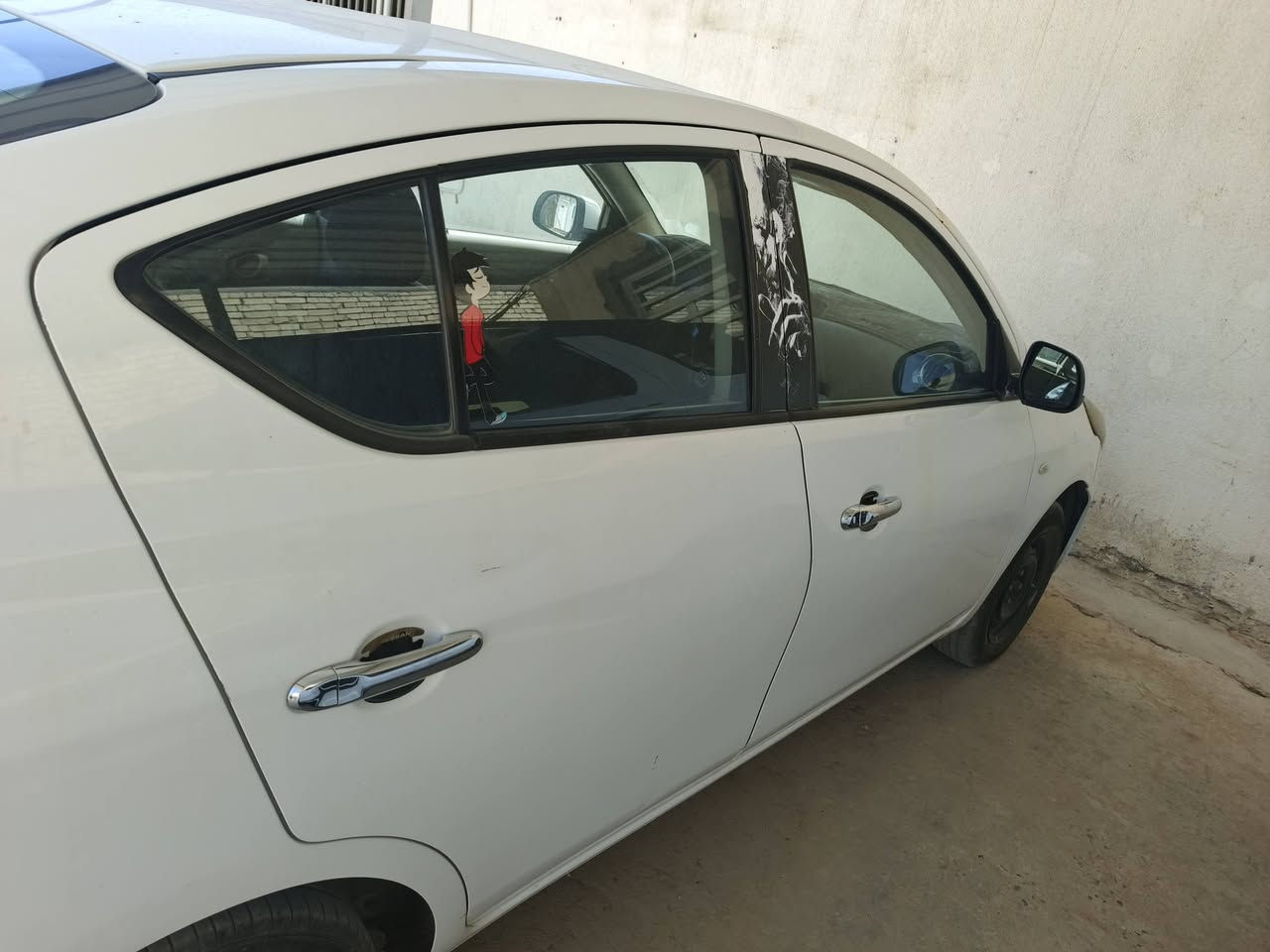 يابه السلام عليكم
جبنالكم محبوب الجماهير الاصيله بلشارع نيسان سني هندي الموديل المرغوب 2020 البليته الزركه سياره بدون تبديل وبدون صبغ وبدون حار وبدون بارد بيها طخطخات بسيطه بس مو بلقماره
 كير ومكينه برغي ممفتوح بيهن
تبريد يخبل
 زوج تايرات جديد فيت بم جديد باتري جديد 
سنويه وهزه ورقم جديد رقم بغداد مابيها اي مخالفات 

المواصفات
1ـ تحكمات استيرن
2ـ شاشه
3ـ حساسات خلفيه
ميحتاج اشرح مواصفات السني البقيه معروفه 
سيارة استخدام شخصي
ماشيه 95 
وبسعر 103 وبيها مجال. 
مكانها بغداد والرقم: ***********
عجبتك السياره تشلع اعيوني ماعجبتك اترحم الوالديه واعبر المنشور ومني جزيل الشكر♥
