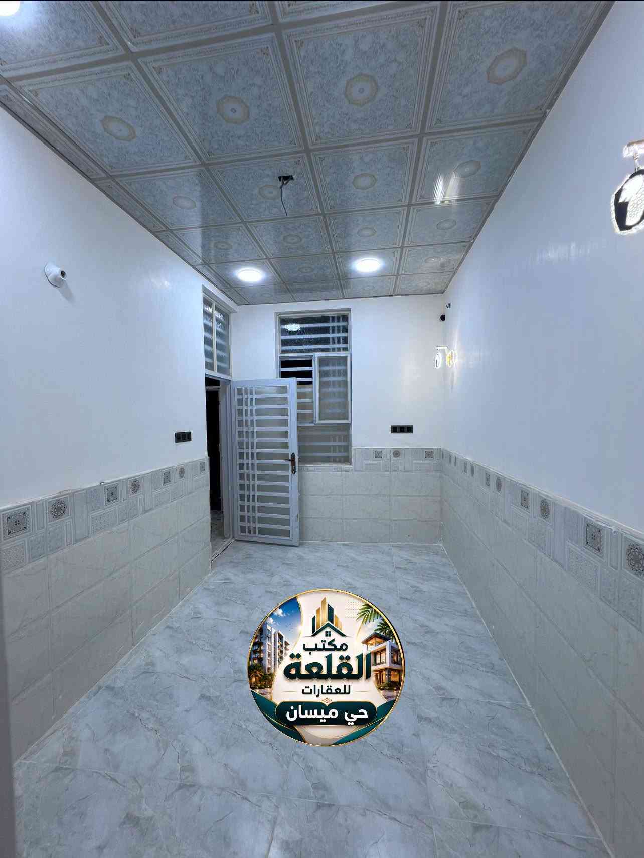 بيت للبيع 50 متر طابو صرف
حي ميسان قطاع 22 قرب شارع البوريات

بناء جديد 2026 .. صب كونكريت مسلح

يحتوي على

صالة استقبال مطبخ صحيات مكشوفة طارمة
غرفة فوك

السعر 77 مع المجال

للاستفسار *********** مكتب القلعة للعقارات

نص مكتوب في الصور:
- مكتب القلعة للعقارات حي ميسان