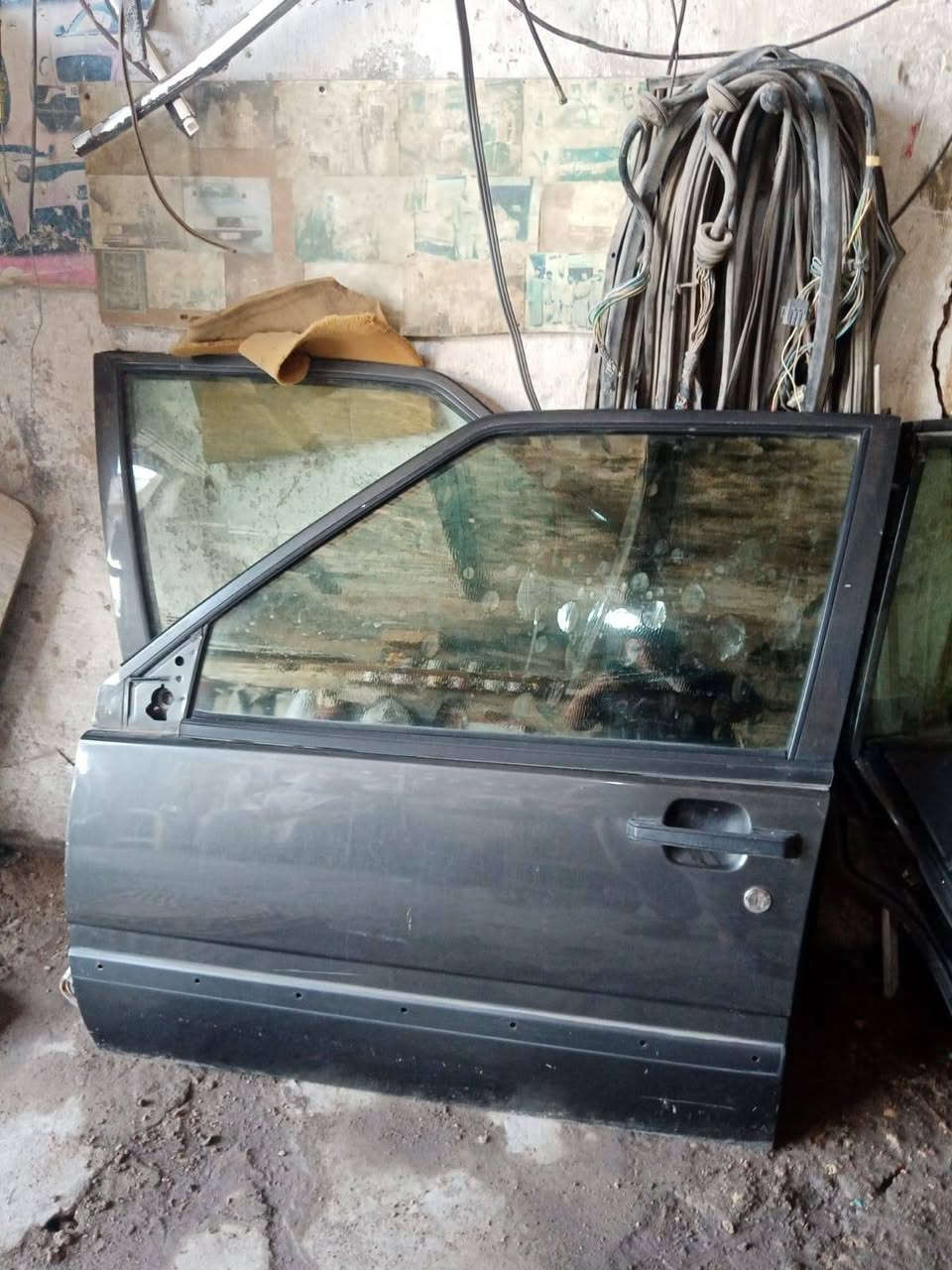 السلام عليكم بيبان فالفو 940 للبيع حاويه جدد كلش أحلى من الصور وياهن بطاين جدد سناتر جدد يدات خارجيات جدد عوزهن مري فقط السعر 500 
للاتصال ***********
***********
المكان نجف حي الصناعي خلف محلات المسبح
