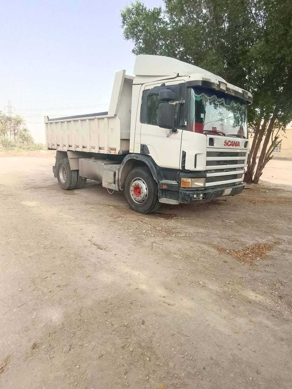 السلام عليكم سكانيا للبيع موديل 2000 مكينه بم ونوزل قبق حديد لا تبخير ولا تنقيص كير 900  4ب4 تخم تاير سنويه لل2029 مداور ثاني يوم الاستفسار على الرقم: ***********
