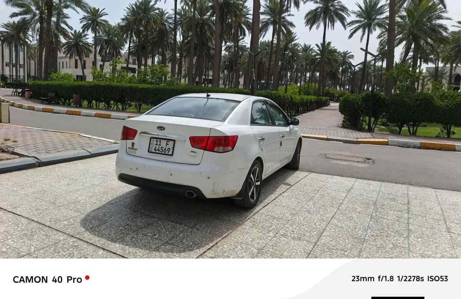 السلام عليكم
سيراتو 2013 خليجي
محرك 1600
رقم بغداد باسمي 
شفتات بالسترين وتحكم 
السياره مكفوله من الضربه والبارد 
السياره ماشيه 240 
السعر  105
رقم الهاتف *********** 
العنوان المحمودية ع السريع
