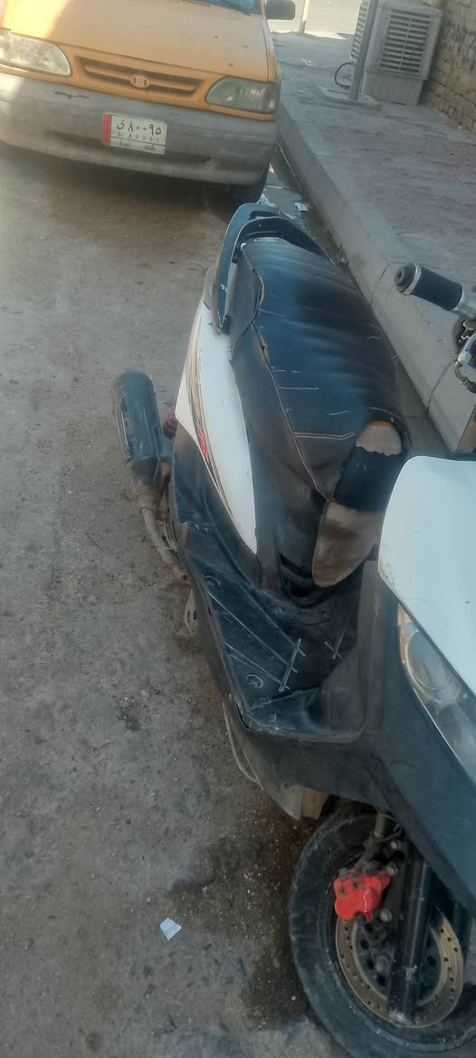 مدراجه ماكو ثعلب للبيع 140 كهربائيات كلها شغاله سعر 350 العنوان الاسكان بغداد *********** وهذا رقم الواتساب
