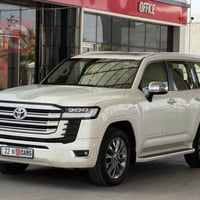 لاندكروزر VX • ٢٠٢٢ • ١١٩٠٠٠ كم