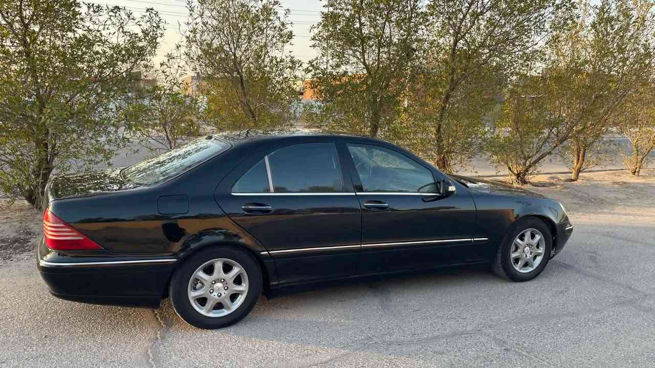 السلام عليكم غواصه 320 سته اسلندر فول مواصفات سياره جديده وجاهزه كير مكينه حداده تبريد رقم بغداد تحويل 
بيع او مراوس 
السعر 93 
عنواني بصره
تلفون 
***********
