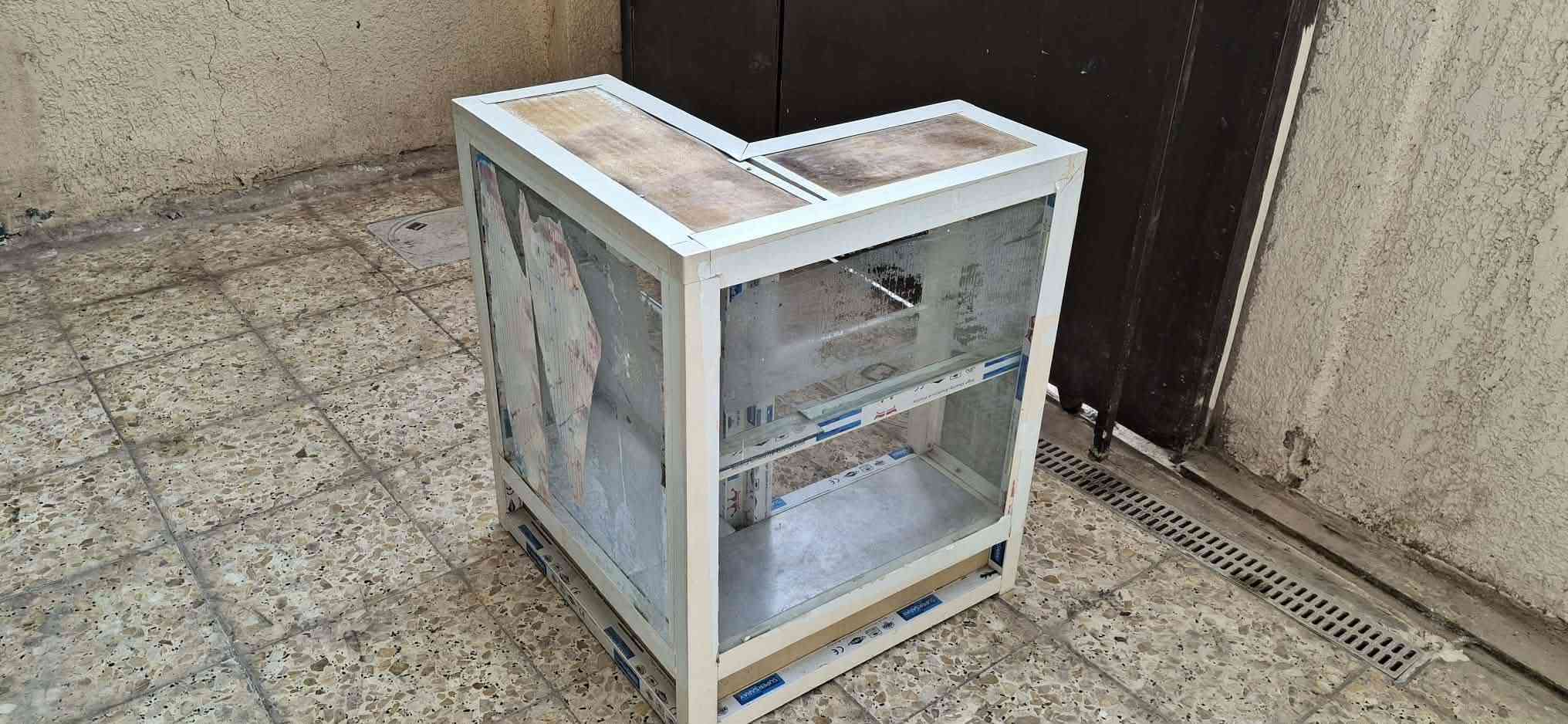 غراض ألمانية أصلية • ثلاجة ٢٠قدم • مكينة لحيم