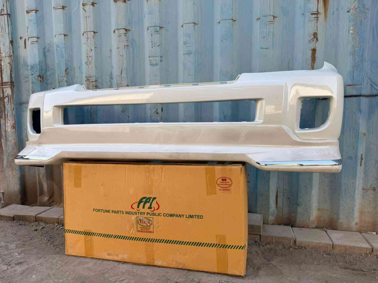 السلام عليكم
يتوفر لدينا الادوات الاحتياطيه لاندكروز
للاستفسار مراسلة الصفحه اوالاتصال 
على الرقم.   ***********
مركز الفردوس الفردوس
العنوان   بغداد شارع الضلال
الفرع اثاني السنك
يوجد توصيل  لجميع المحافظات
