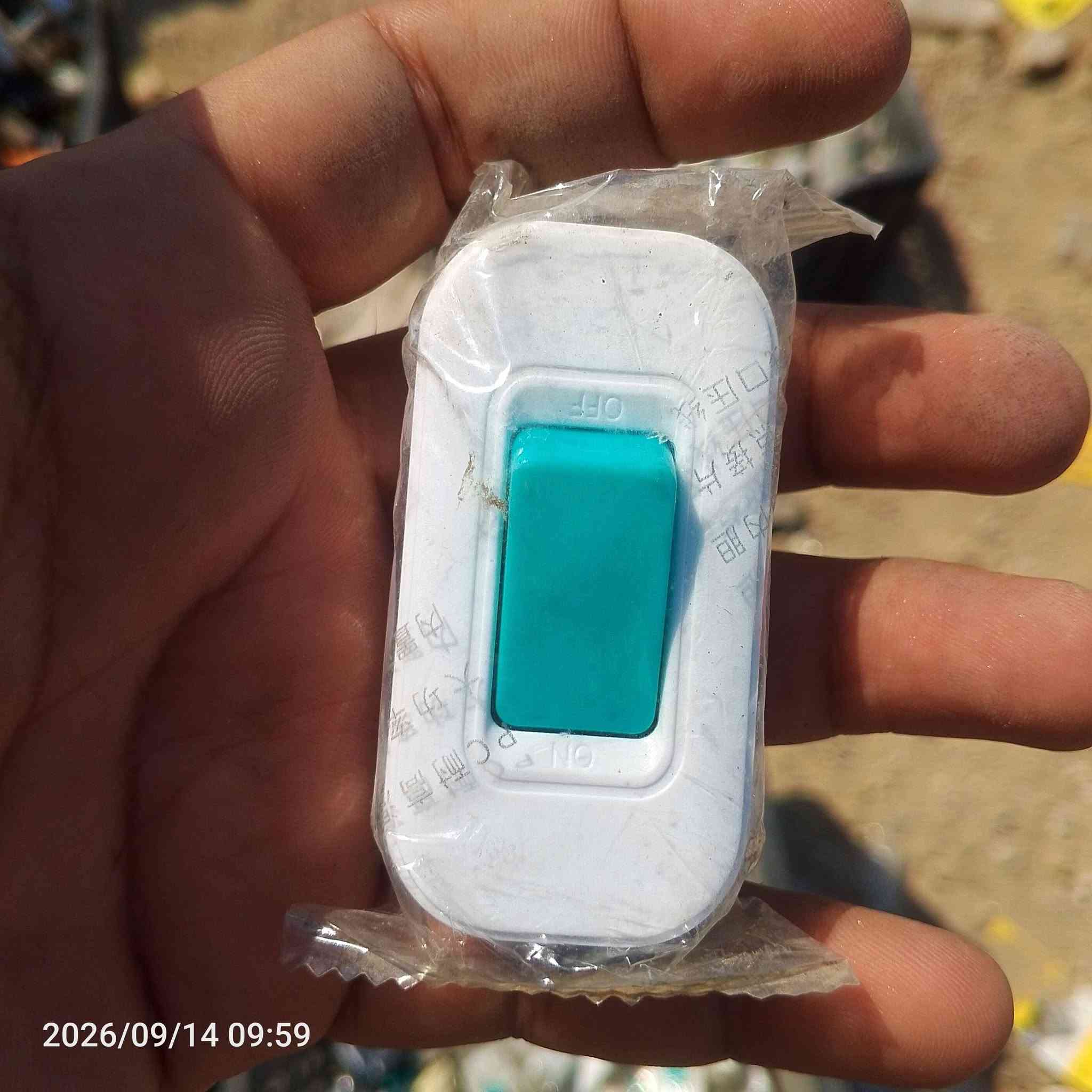 شلعة كاملة • بيع بالجملة • ١٠٠الف قطعة