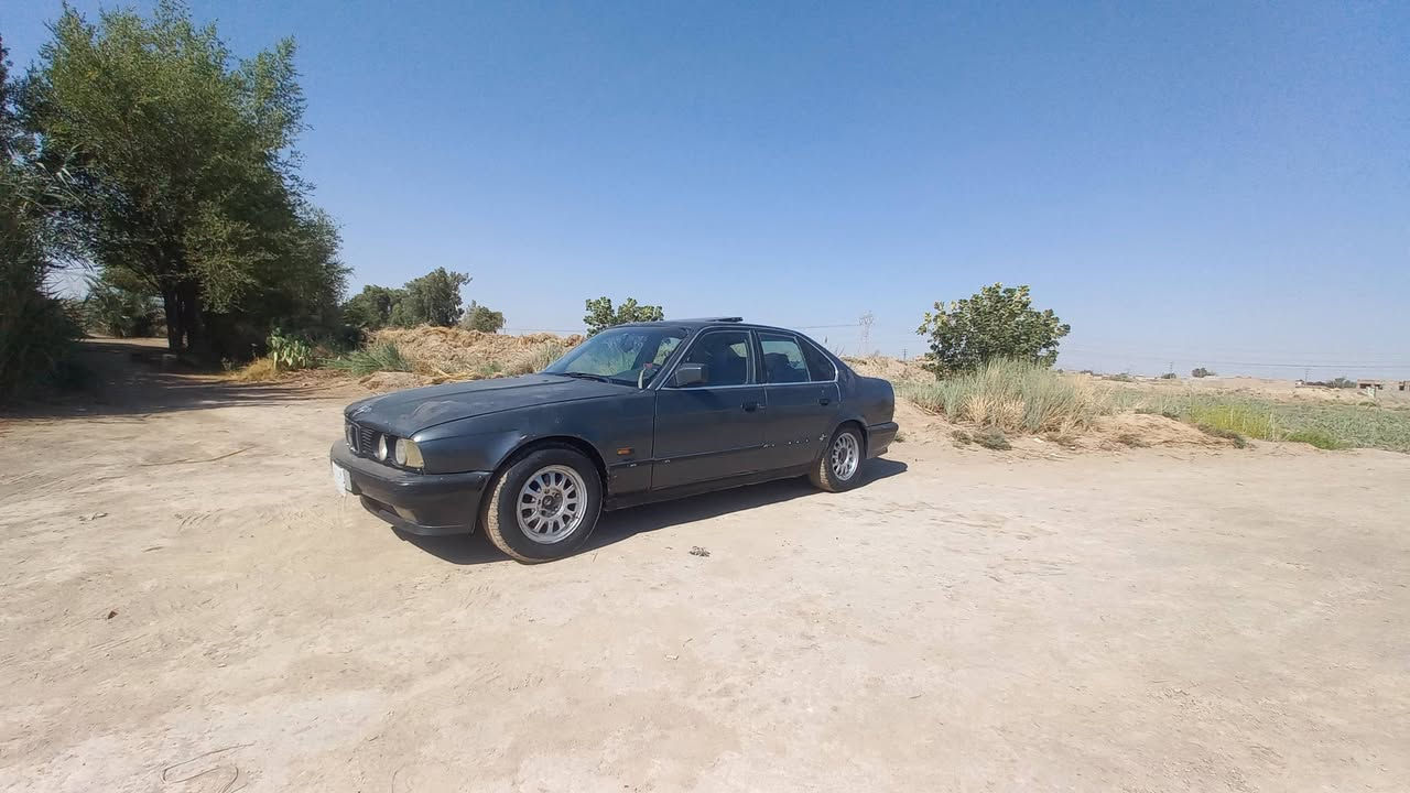 السلام عليكم BMW 525 مسكر عدله مديل 92 كيرها قافل نمره 1 وسنويه بيها كتاب فقدان مختوم وجاهز (سعر ٣٠ )
السلام عليكم BMW 525 مسكر عدله مديل 92 كيرها قافل نمره 1 وسنويه بيها كتاب فقدان مختوم وجاهز (سعر ٣٠ )
وترهم مراوس 
العنوان ديوانيه الحمزه الشرقي 
***********
