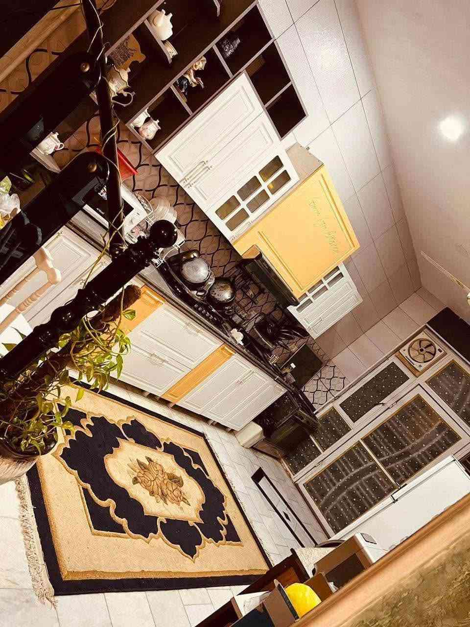 🏠 دار للبيع – زوير / قرب مشروع الماء
📍 ثاني بيت عن الشط
 • المساحة: 200 م²
 • عدد الطوابق: طابقين
 • عدد غرف النوم: 4 غرف نوم

تفاصيل الطابق الأول:
 • غرفتين نوم
 • كليدور
 • صالة
 • مطبخ
 • صحيات

تفاصيل الطابق الثاني:
 • غرفتين نوم
 • كليدور
 • سطح أول + سطح ثاني

📌 موقع مميز قريب من الشط ومشروع الماء

للاستفسار الاتصال ع الرقم  *********** المصيب, بابل
