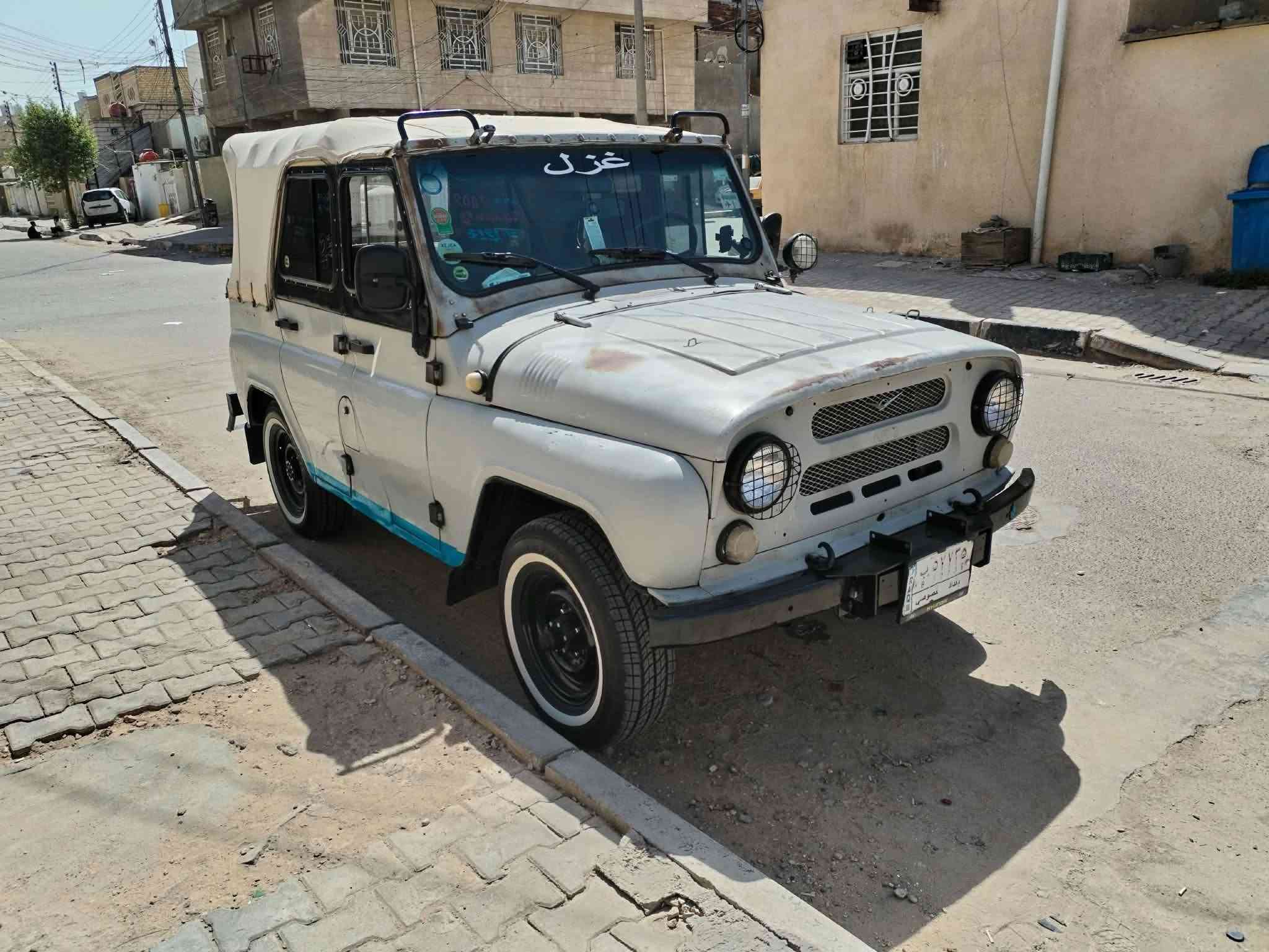 ٢٠٠٢ • بدون مكينه وكير • كهربائيات