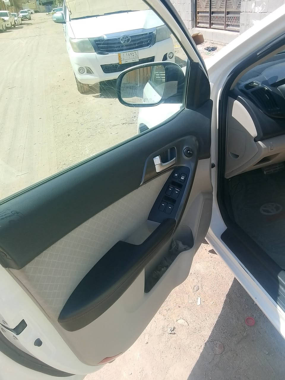 سلام عليكم من رخصت مدير الكروب كيه سيراتو موديل 12 مكفولة من الضربه والعيب الشرعي بيها شبرين بخشم البنيد  رقم انكليزي بصره مميز بسمي تحكم ستيرن حساس خلفي تبريد ثلج مكينه 1600كير مكفولات سياره مال جناي السعر 102وبيها مجال العنوان البصره الزبير ***********

