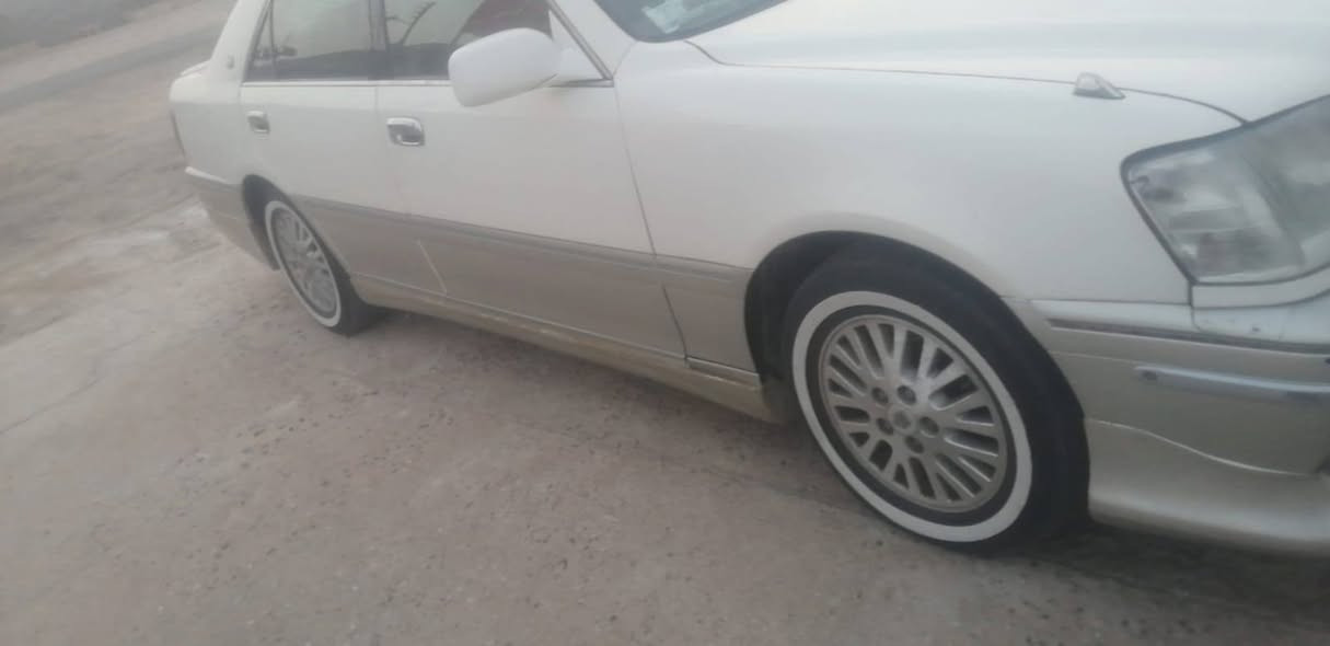 سلام عليكم ملكة موديل2000  كفالة عامة من صبغ وضربة والنقل جثة سيارة اصولي باسمي تحويل ثاني يوم فول مواصفات اربع دكم كرستال  سيارة مال جناي السعر 110وبية مجال مكاني بصرة ***********
