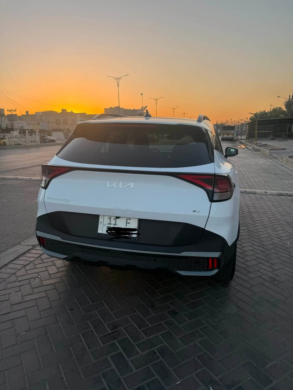 السلام عليكم عندي كيا سبورتج وارد أمريكي موديل 2024 ماشيه 33 حقيقي بيه حادث بنيد امبدل مال شركه بدون دواخل فول موصفات فئه اولاين اعلى فئه فتحه بصمه فول تحكم رقم بغداد بسمي تحويل ثاني يوم السعر 210 وبيه ومجال للشراي يتصل *********** مكاني بغداد السياره مال جناي
