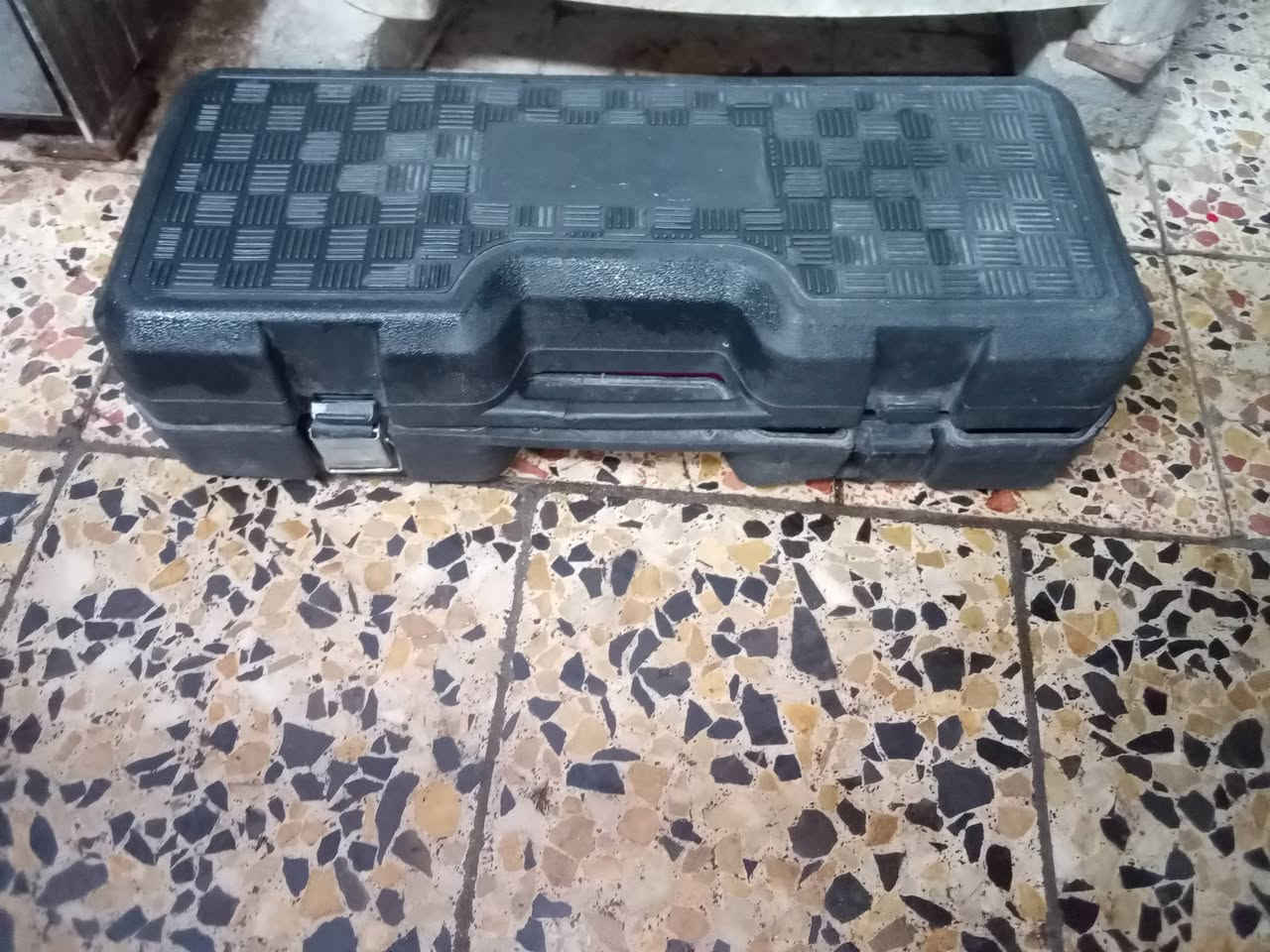 جك تمساح • ٢ طن • نظيف