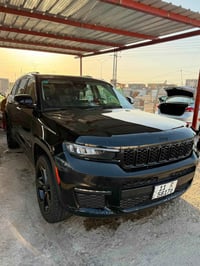 كراند شيروكي • V6 ٣.٦ • رقم بغداد
