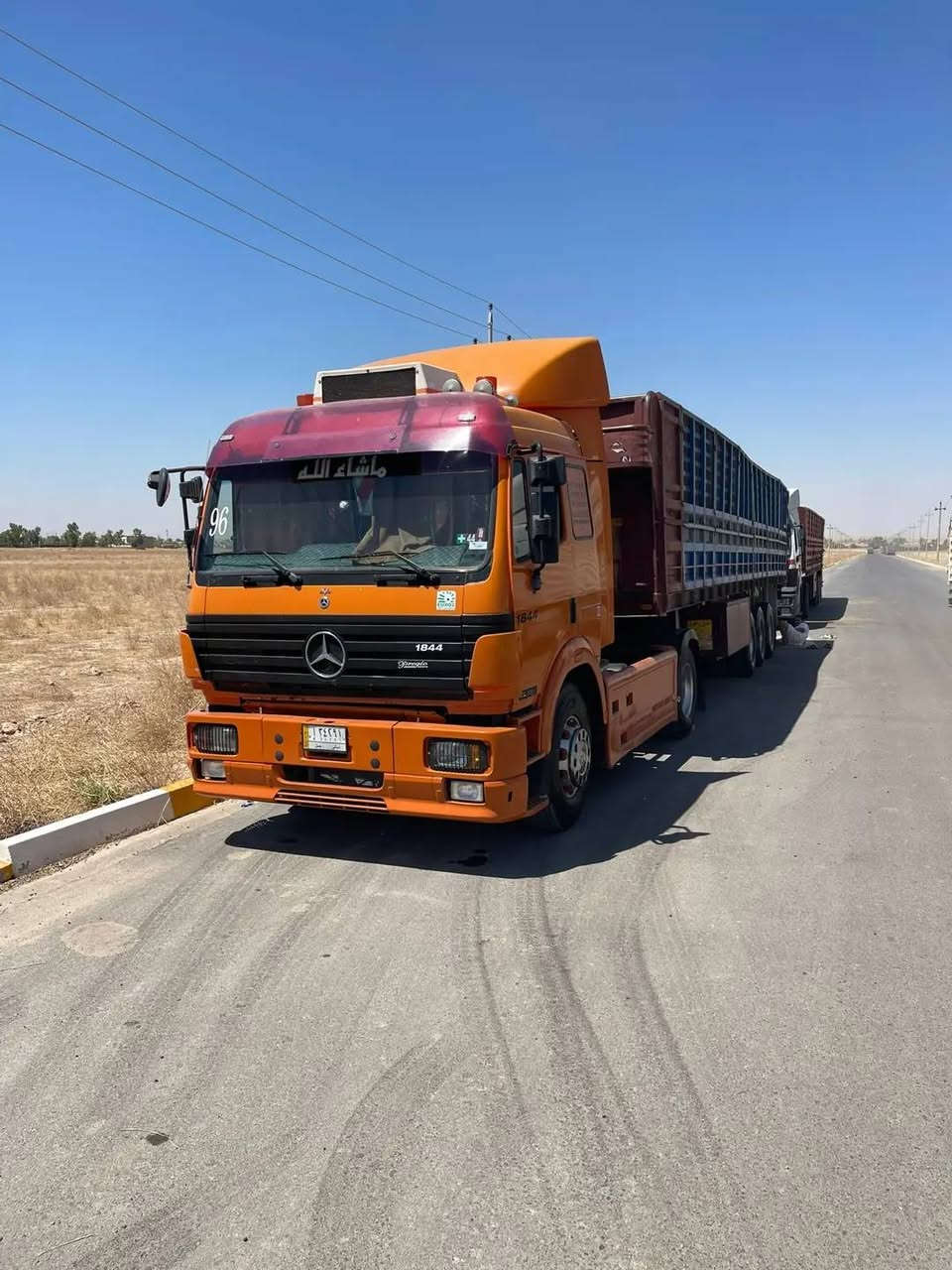 سلام عليكم كرواتي للبيع موديل 96 مكينه 44 كهربائي بمم كهربائي كير 240كليج كامله راس وعربانه مكان السماويه السياره جاهزه للعمل ***********
