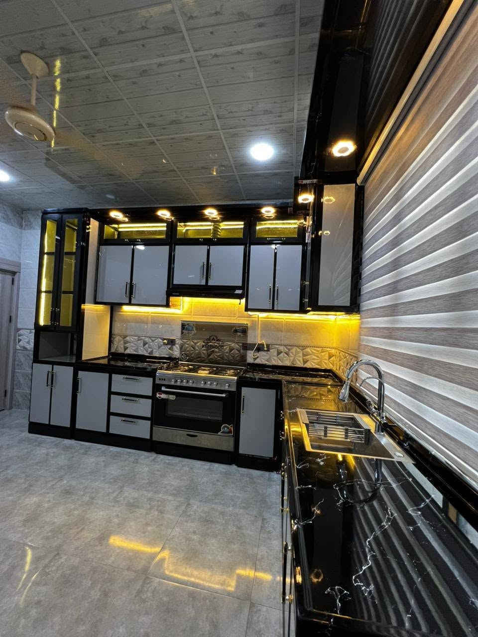 شركة الشروق
 مطابخ وأعمال ألمنيوم عصرية بتصاميم راقية 
$$نعمل بالقسط المريح ودون تحميل فوائد$$
ألمنيوم عالي الجودة
 تصاميم حديثة تناسب جميع الأذواق
 تنفيذ دقيق وتشطيب متقن
 تفصيل حسب الطلب والقياسات
 أسعار مناسبة
📞 واتساب واتصال: ***********
👤 إدارة: د. جمال أبو حسن
شركة الشروق... جودة تثق بها وتصاميم تليق بمنزلك
ومن الله التوفيق.
