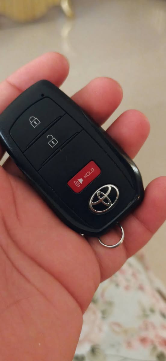 السلام عليكم
توجد بصمه بريوس برايم 23 و 24 و 25
للبيع  
ملاحظة : البصمه لكيتها بسيارتي الي مستوردها 
لحد يكلي ها بعت سياره واخذت بصمتها 
رقم الهاتف ***********
