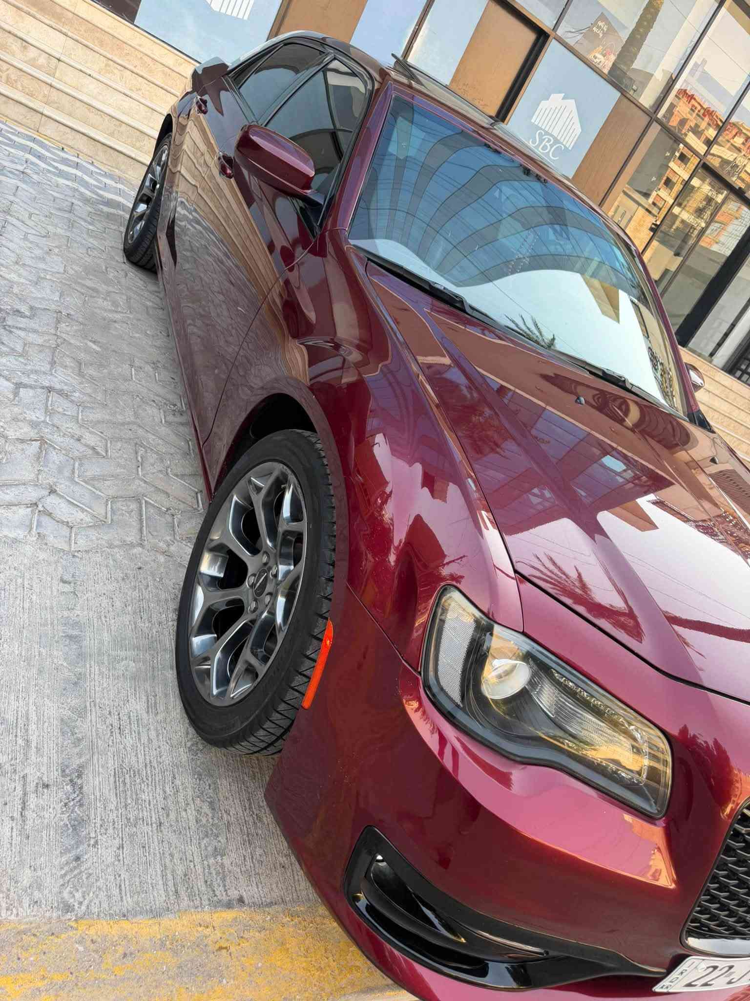 كرايسلر 300فئه S 2018
بانوراما مواصفات معروفه 

ماشيه 115كم

داخله كلين صار بيهه چاملغ امامي جهة السائق مبدل اصلي نفس اللون أثر طخه 

مع بارد كد شبر بهلال الچاملغ وطخه بسيطه ب باب خلفيه ع وضعهه 

بدون اي نقص جاهزه من كلشي حلوه ونضيفه 

رقم اربيل مميز 

باج تضليل بيهه 80% من مرور اربيل 

مدة سنه 

مكاني بغداد  /  كراده 
السعر 
255$ورقه  

***********
