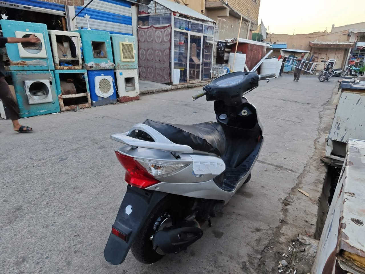 السلام عليكم  دراجه مبدل بيها بوشه وكهربائيات شغاله صوت المحيط ناعم ***********📞450💸💸
