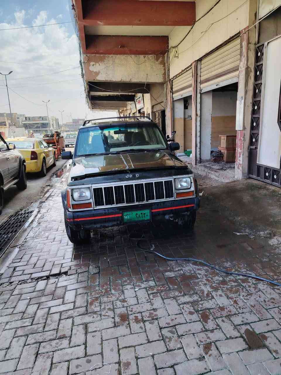 السلام عليكم 
السياره للبيع 
السعر 25 وارقه
رقم   ***********
العنوان  موصل
