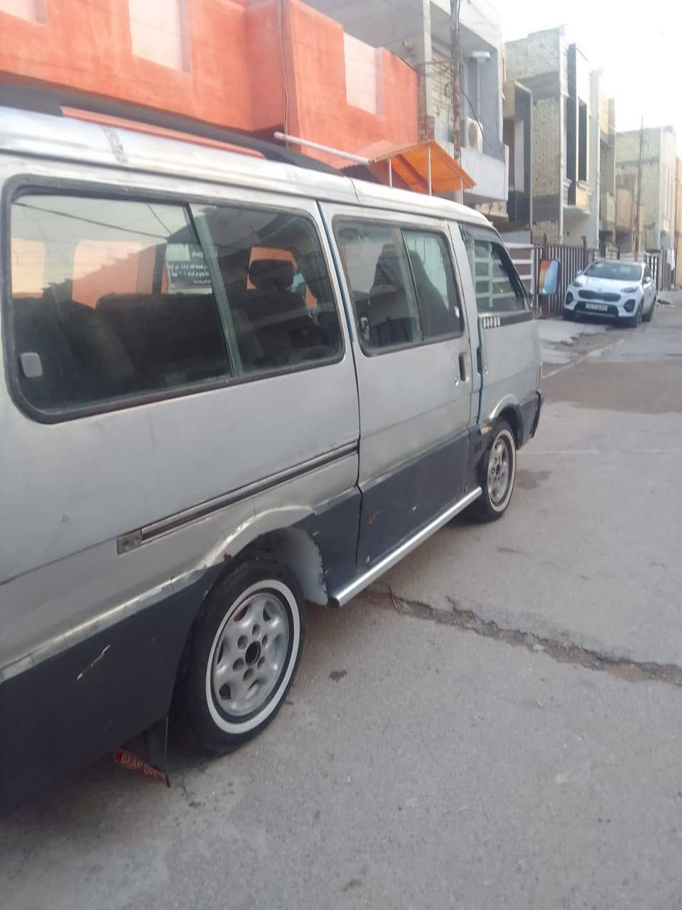 ***********
كيه بسته 95 كشنات  ستاركس. سياره بااسمي ممطلوبه لاغرامات ولا شي رقم جديد دولي
كامله من كلشي سعر ٣٦ورقه وبيها مجال
الاستفسار عل الرقم ***********
