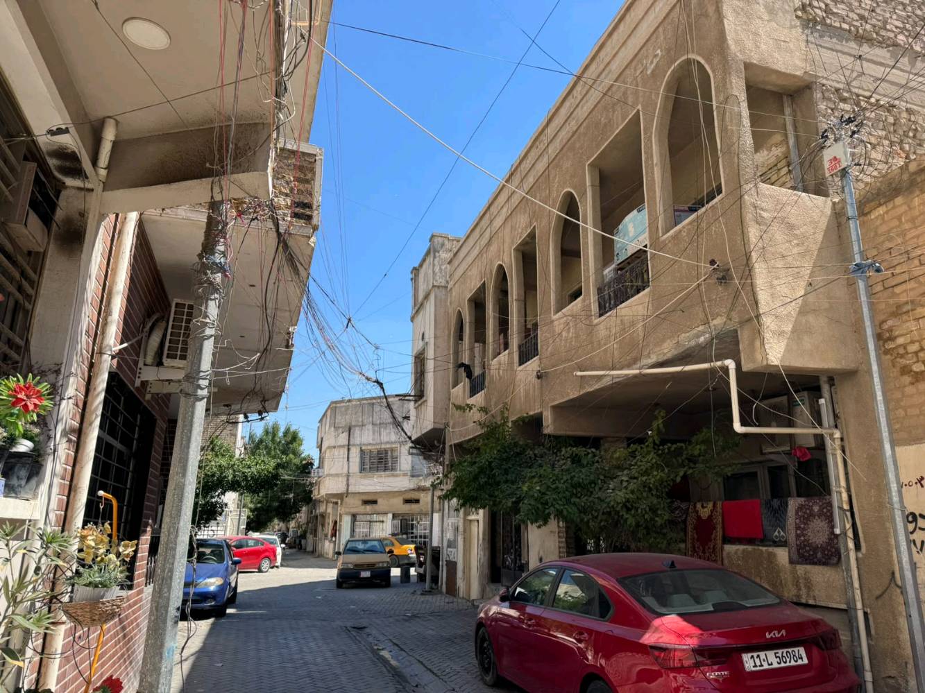 عارضينة ب5000000وبي مجال بسيط