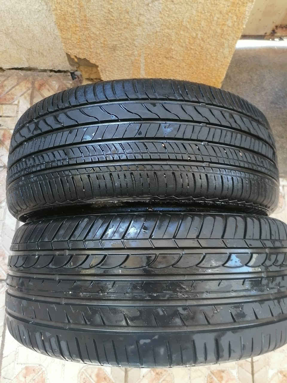 عندي زوج صيني تكين حجم 225/45/18 إنتاج 25 و 24 لا فتيلة ولا بنچر عالفحص سعرهن 50 ألف وياهن تك ثالث هدية نص عمر مكاني بغداد ***********
